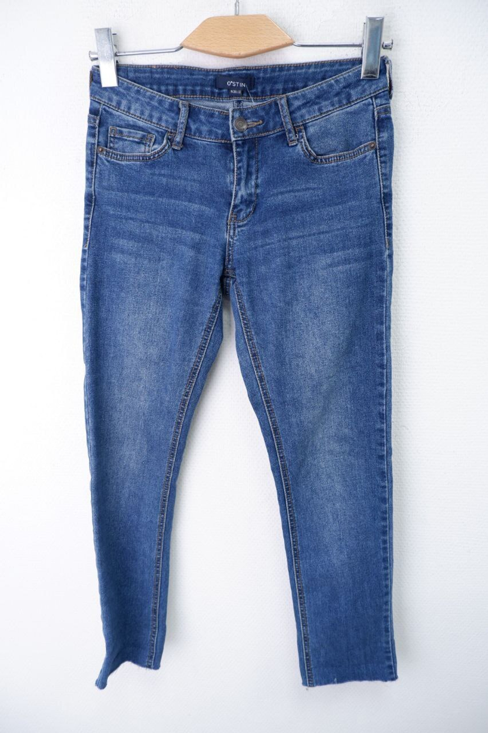 Джинсы  O'stin с потертостями 42 размер