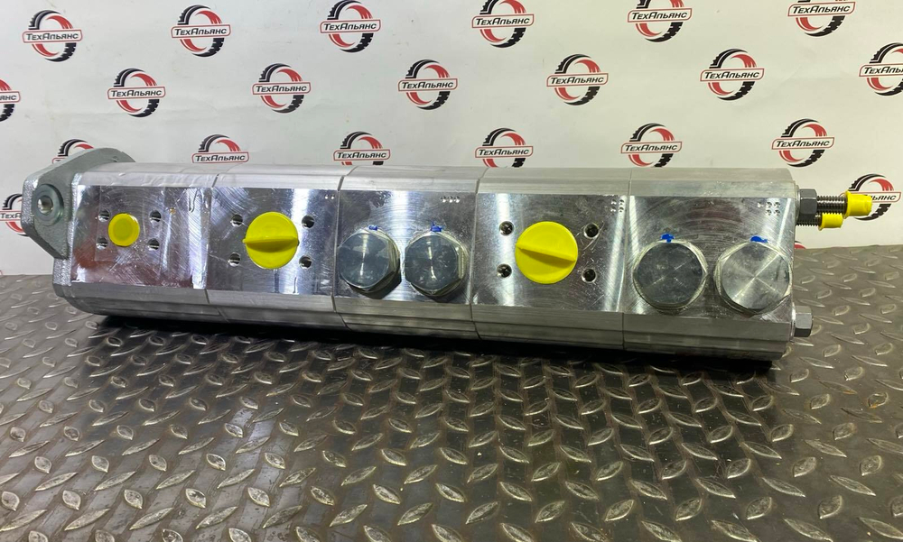 Водяная помпа 11196844