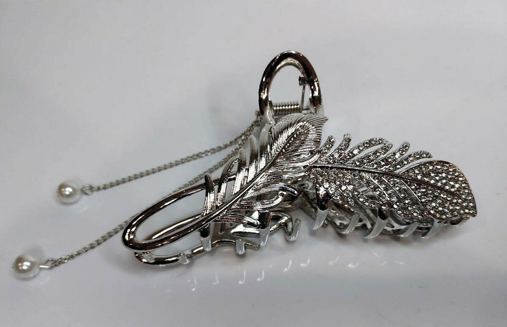 Заколка-краб для волос "Перо" Цвет серебро.