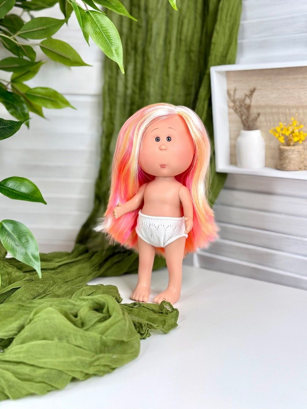 Кукла Nines виниловая 23см Little Mia без одежды (3199W29)