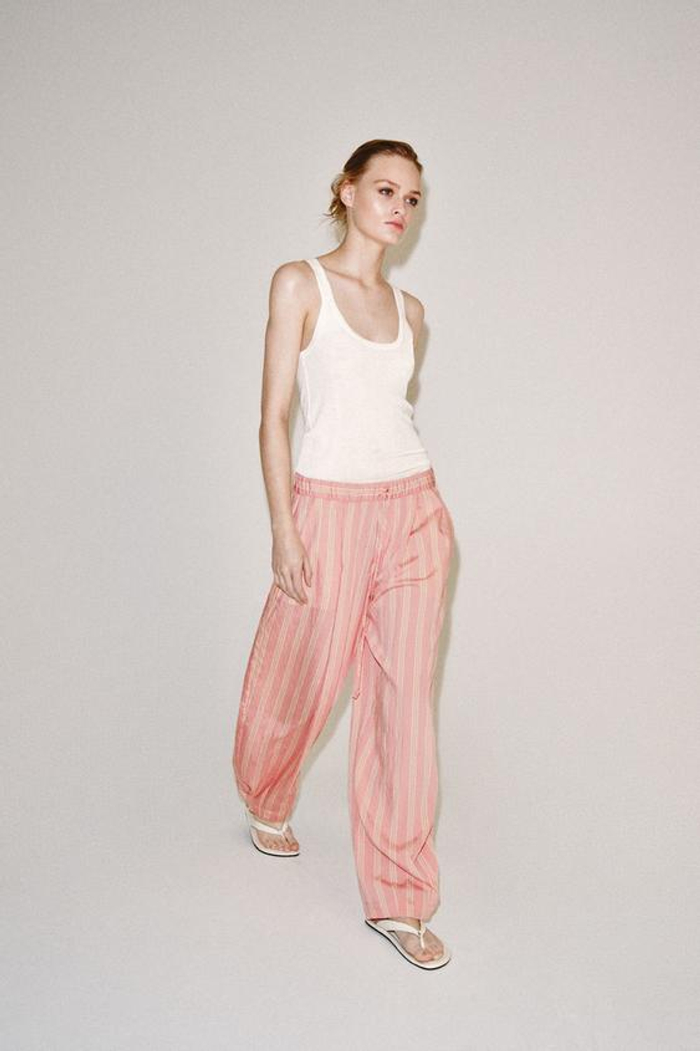 ZARA БРЮКИ-БАЛЛОНЫ В ПОЛОСКУ — ZW COLLECTION, РОЗОВЫЙ/БЕЛЫЙ
