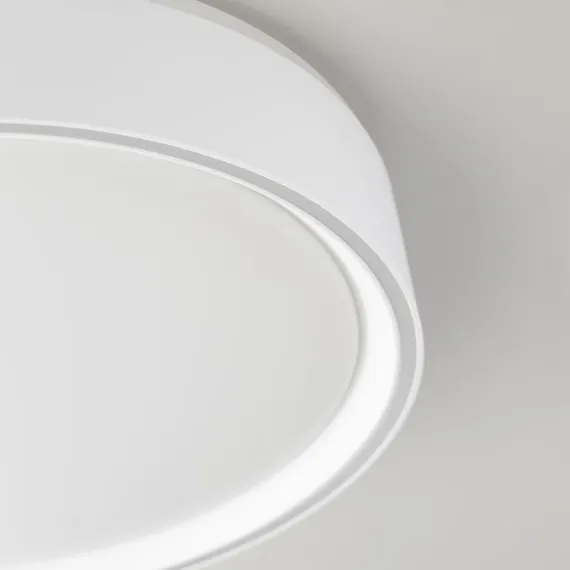CL751250G BOSS Белый LED Св-к с пультом