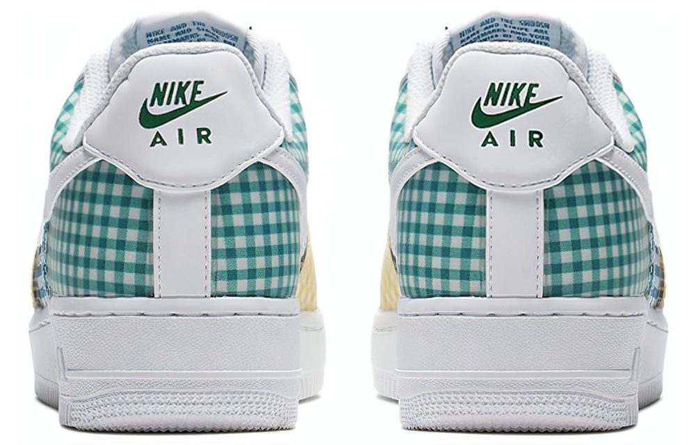 Кроссовки Nike Air Force 1 07 Qs (Женская размерная сетка)