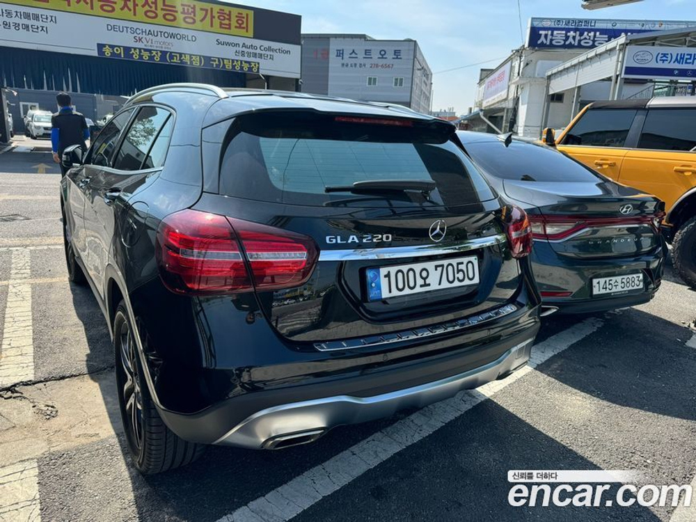 Mercedes-Benz GLA-Class X156 GLA220 Premium (08.2019)