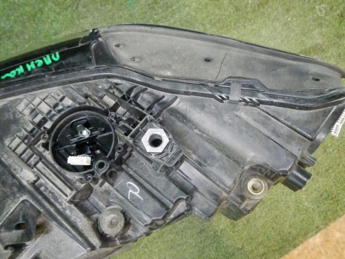 Фара правая BMW X7 G07 (2019-2022) LED