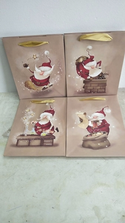 Пакет бумажный Дед Мороз 23*18*10см 4 вида микс