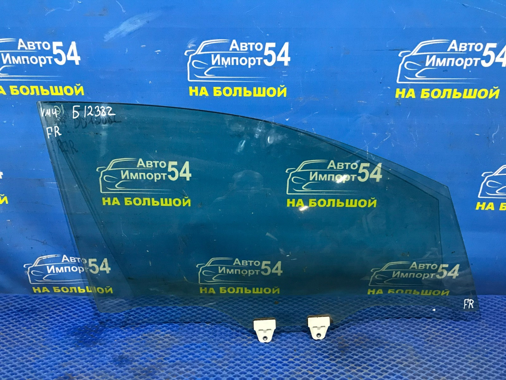 Стекло двери передней правой SUBARU LEVORG 2014-2020