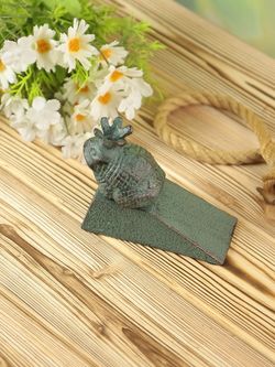 Iron Garden Дверной упор "Царевна Лягушка"