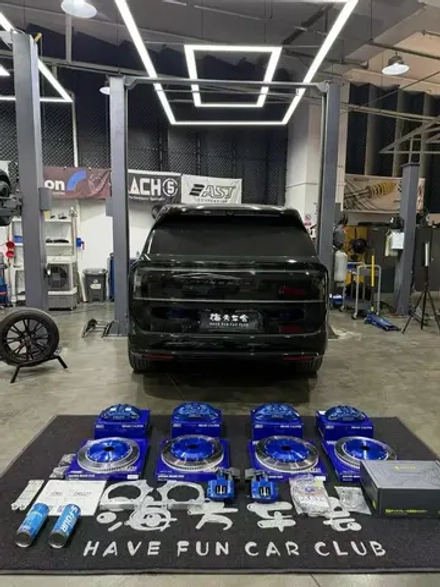 Усиленная тормозная система для заводских R22 дисков ZEEKR 9X Зикр тормоза тормозные диски колодки суппорт