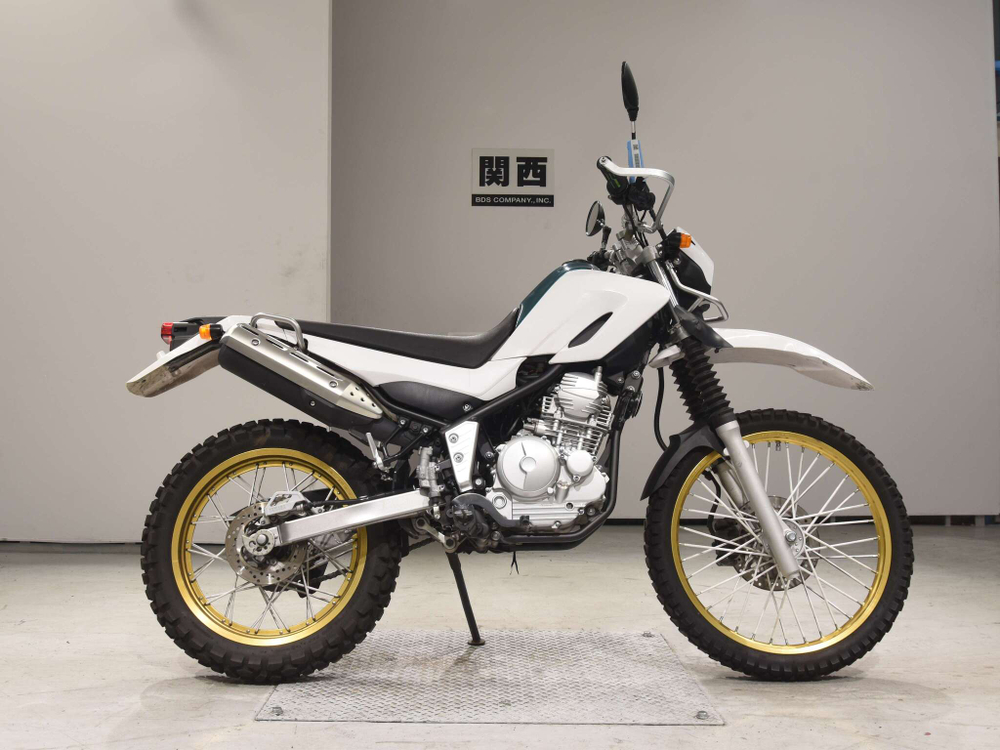 Yamaha SEROW 250