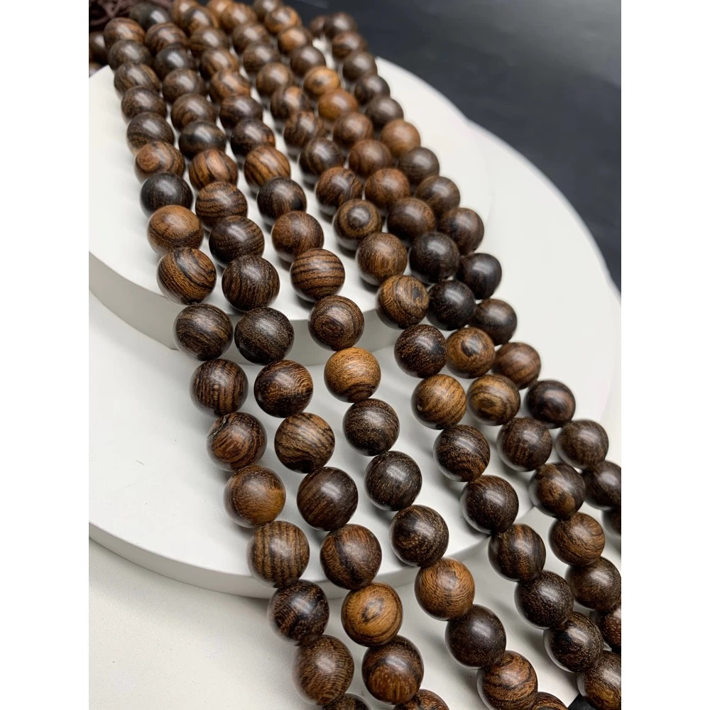 бд-тк10 Бусины деревянные темно-коричневые шар 10мм, нить 38см