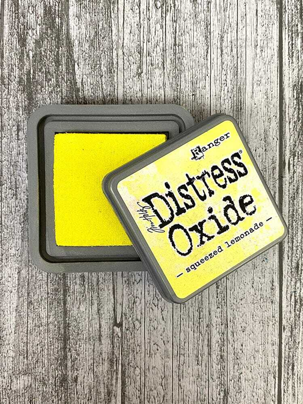Distress Oxide Pad. Squeezed Lemonade