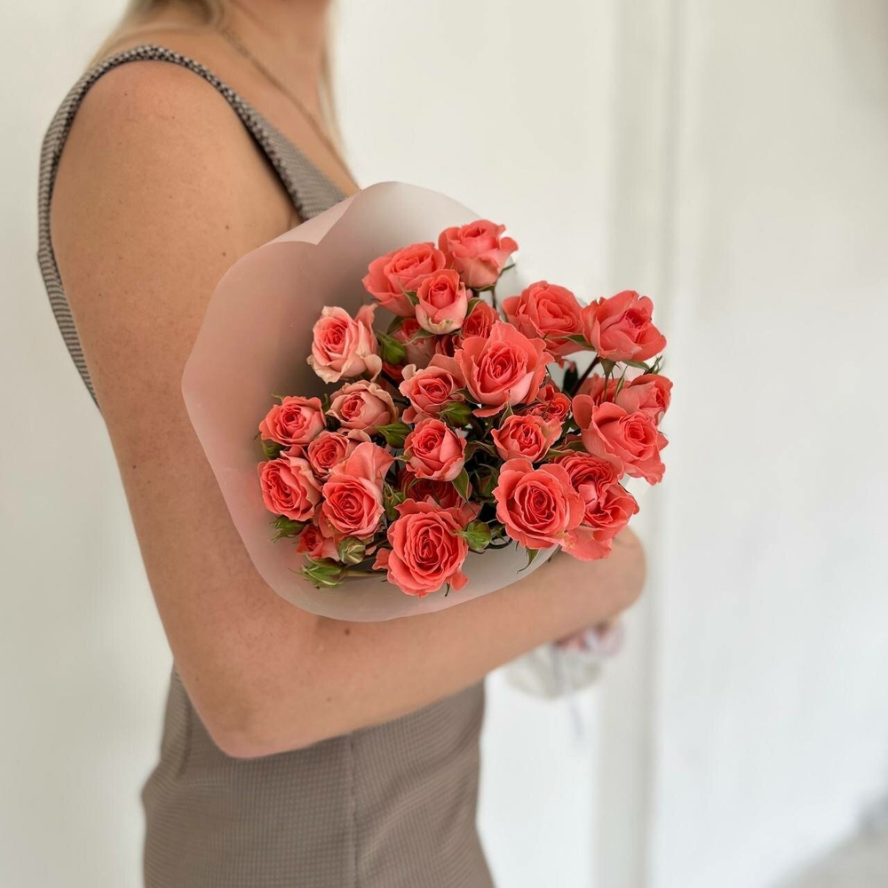 Букет из 5 кустовых роз Кения