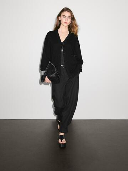 Massimo Dutti Кардиган оверсайз из 100% кашемира с V-образным вырезом, черный
