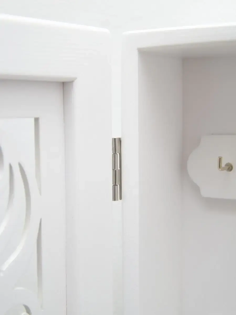 Ключница настенная в прихожую закрытая