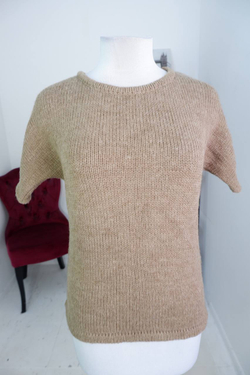 Джемпер лаконичный из шерсти, маркировка L, визуально 48 размер