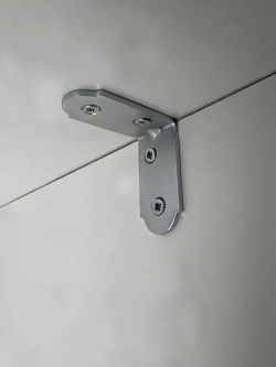 Уголок мебельный кронштейн 30х30 мм цинк (10 шт в упак) в комплекте с саморезами 3х16 (40 шт). Мебельный крепежный уголок с крепежом.