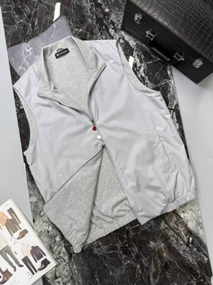 Двухсторонняя безрукавка Kiton