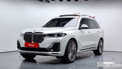 BMW X7 (G07) xDrive 40i Design Pure Excellence 7-и местный (06.2022)