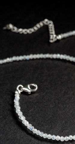 Чокер "Memo about Moon" из лунного камня с удлинителем 33-38 см