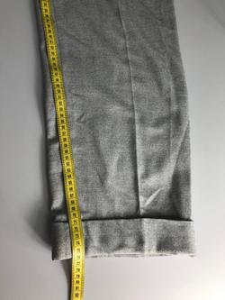 Брюки плотные, маркировка М, визуально на 46 размер