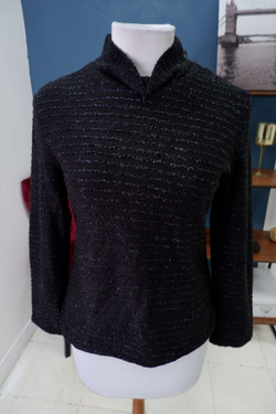 Джемпер красивый с люрексом 42-44 размер