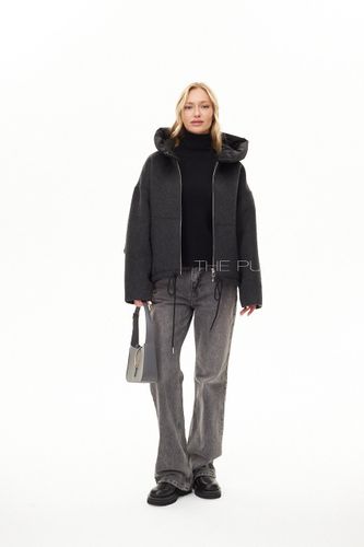 Утепленная графитовая куртка с капюшоном