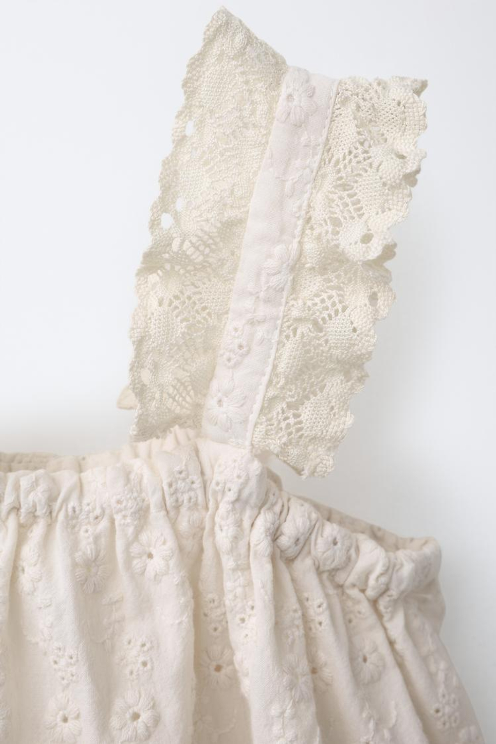 ZARA ТОП С ВЫШИВКОЙ, ЭКРЮ