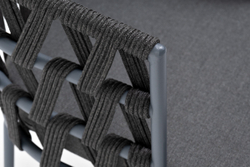 "Диего" стул плетеный из роупа, каркас из стали темно-серый (RAL7024) муар, роуп темно-серый круглый, ткань темно-серая 027