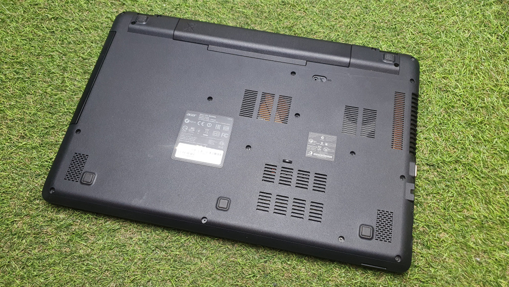 Ноутбук Acer AMD A8/16Gb/R5 M200 1Gb