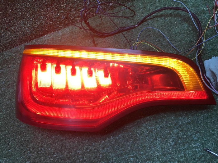 Фонарь левый Audi Q7 1 4L (2009-2015) LED