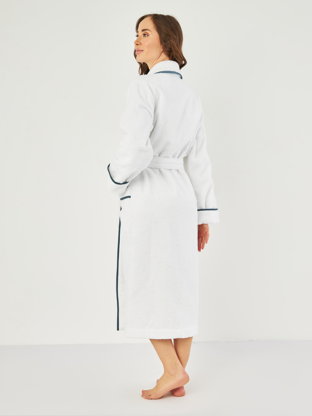 Халат Claire Batiste Atelier Шаль белый с синим кантом