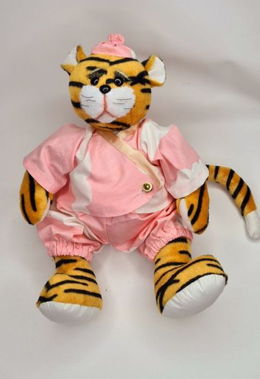 Игрушка тигр " Конфуций "