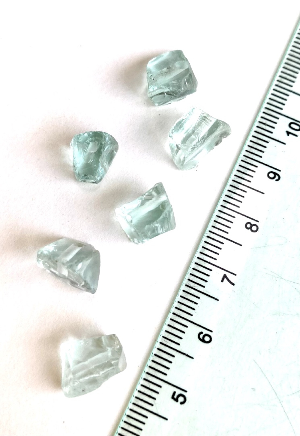 0347-г3 Аквакварц (стекло) 7-10 мм, голубой