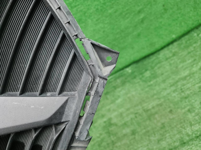 Решетка переднего бампера Kia Ceed 3 (2018-2021)