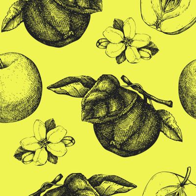 Спелые яблоки и цветы на желтом фоне