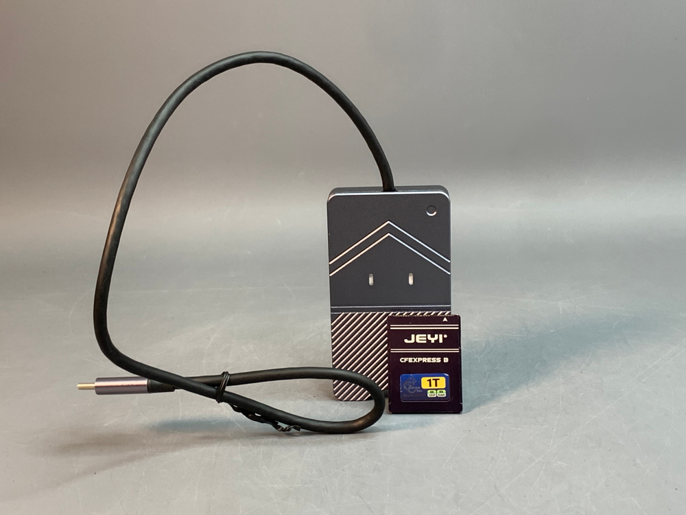 JEYI CFexpress Card Reader, USB 3.2 Gen2 10Gbps CFE Type B Reader