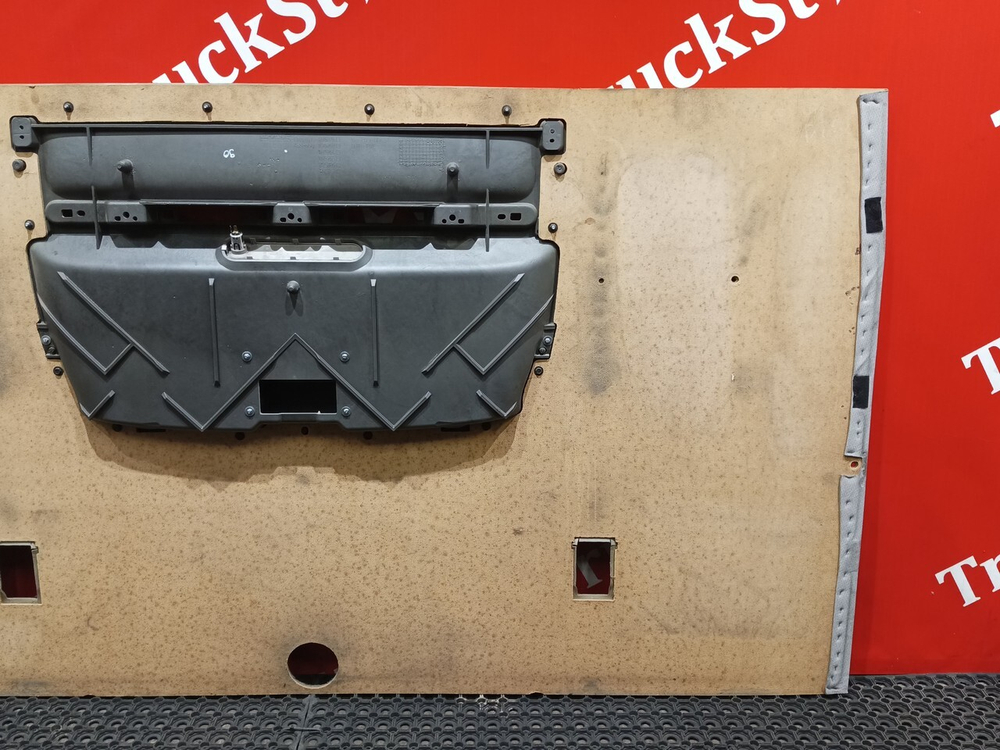 Обшивка задней стенки 2018г