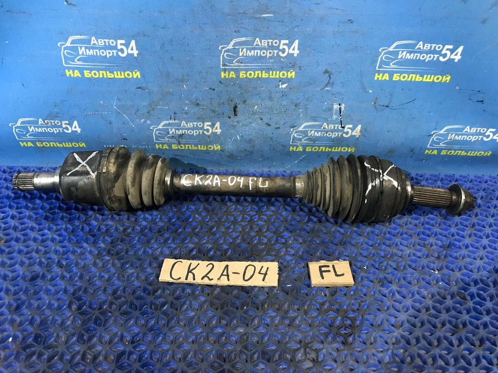 Привод передний левый MITSUBISHI LANCER 1998