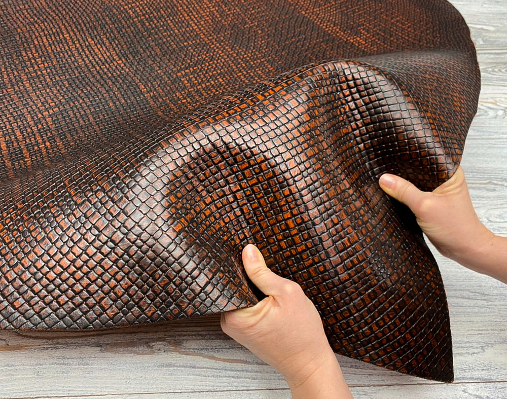 Ременная кожа Treccia old Arancio (3,5+ мм), цв. Оранжевый