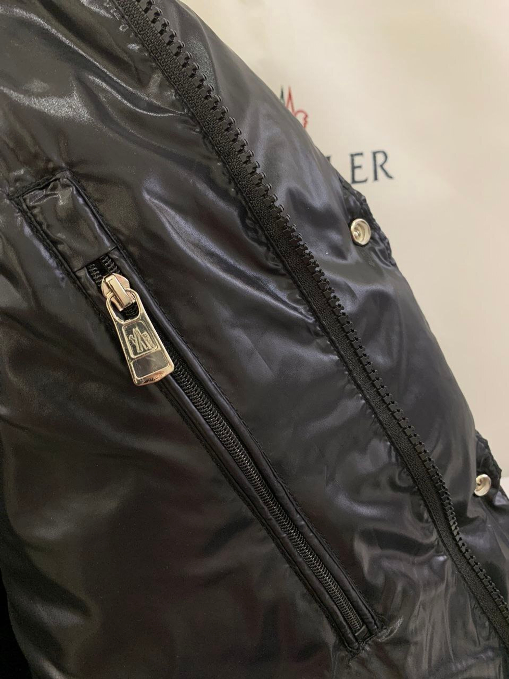 Пуховик Moncler