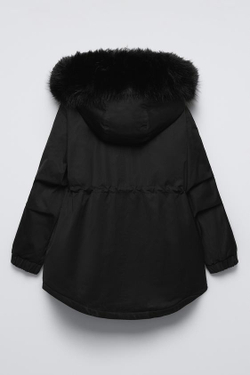 ZARA ПАРКА С ИСКУССТВЕННЫМ МЕХОМ НА КАПЮШОНЕ, ЧЕРНЫЙ