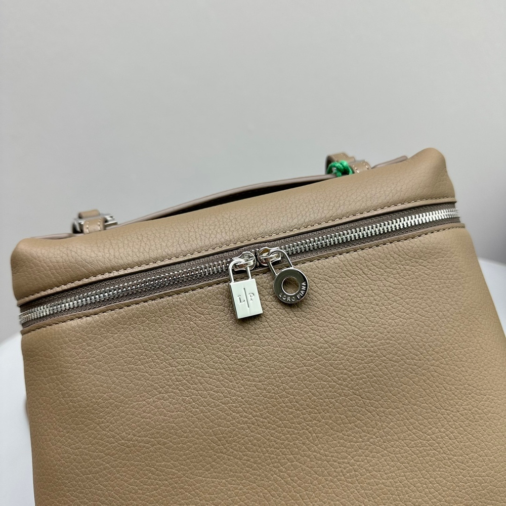 Loro Piana Extra Pocket Backpack L23.5