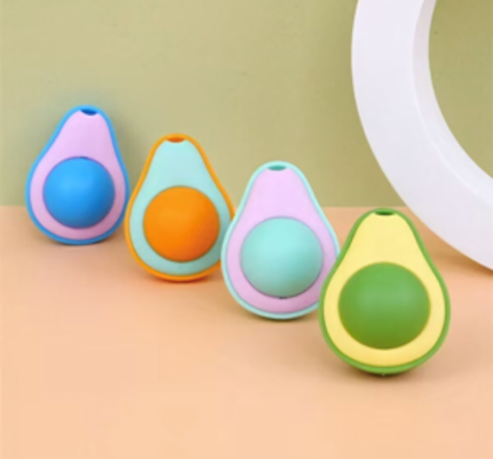 Игрушка для кошек мячик «Счастливый хвост!», цвет фиолетовый/синий, 6*4,6см