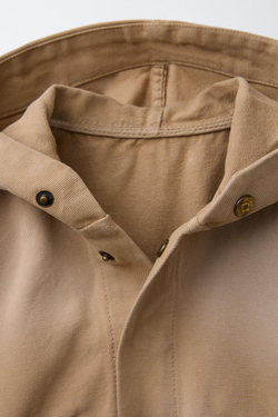 ZARA ХОЛЩОВАЯ КУРТКА С КАПЮШОНОМ, РЫЖЕВАТО-КОРИЧНЕВЫЙ