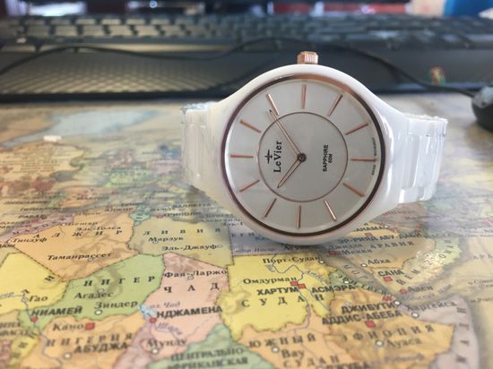 Мужские керамические часы из Франции LeVier L 7505 M Wh на карте Мира