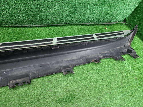 Накладка порога правая BMW X7 G07 (2019-н.в.)