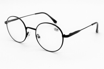 Очки гот. для чтения ЕАЕ 1018 С1 Ч/Б +3.50