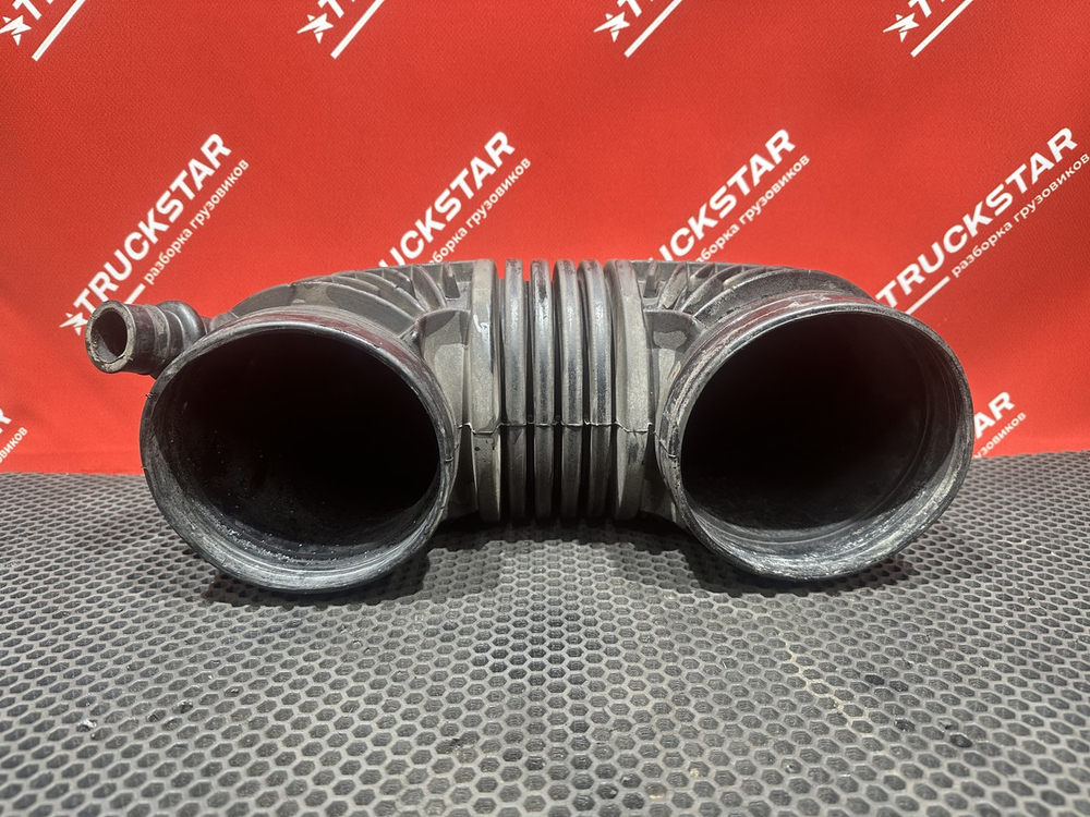 Патрубок воздушного фильтра