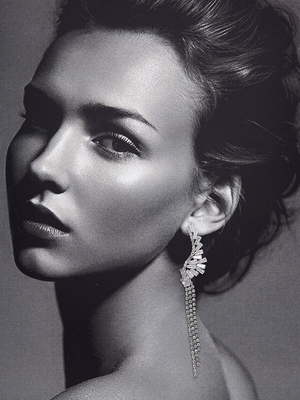 20123610 Серьги Selena